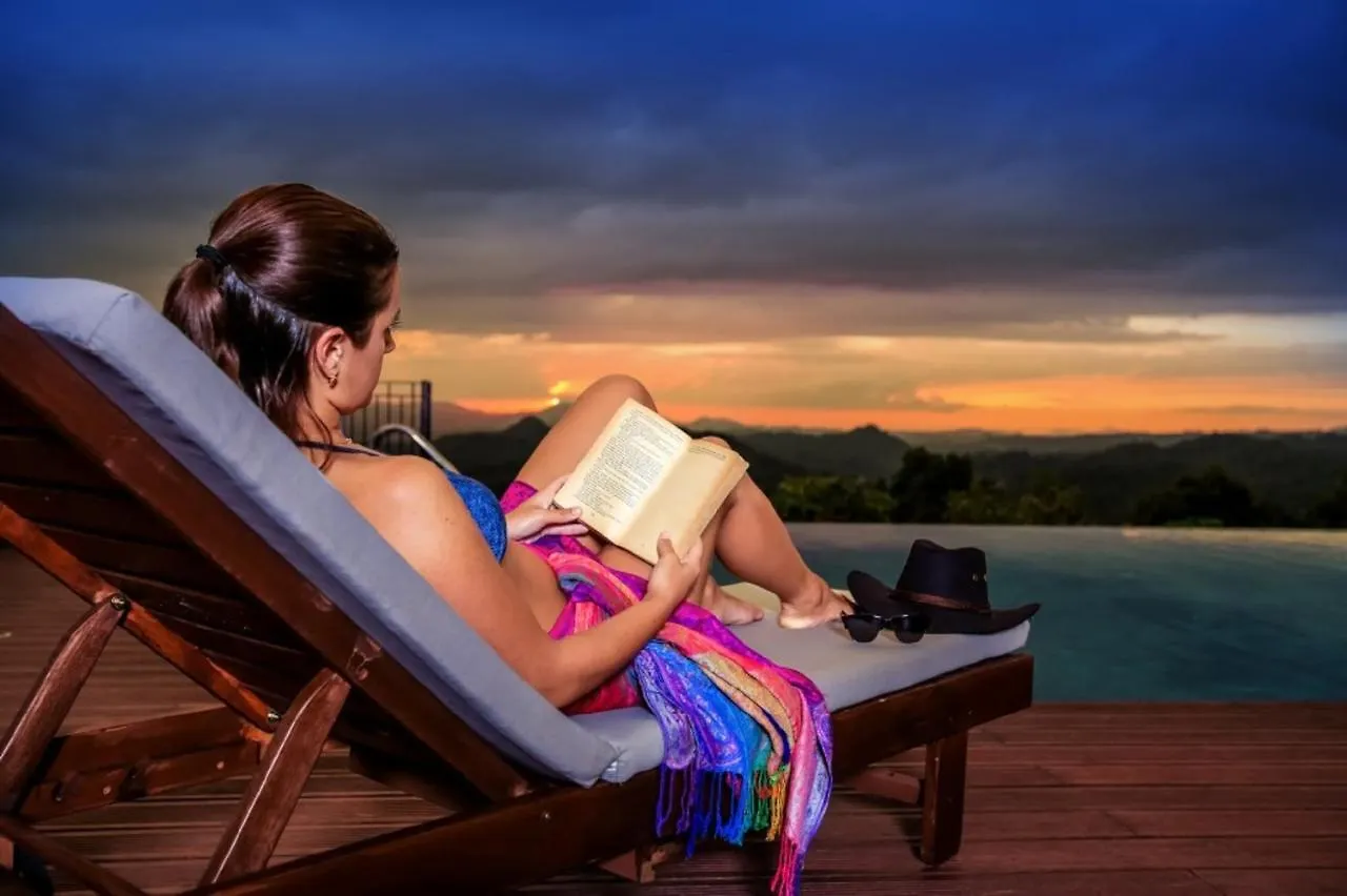 ホテル Simpson'S Forest - Luxury Boutique Resort & Spa - キャンディー