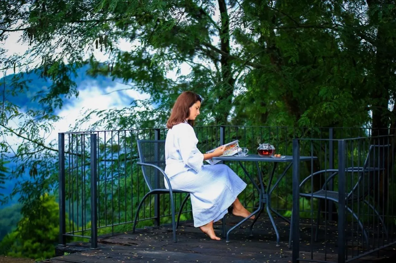 Simpson'S Forest - Luxury Boutique Resort & Spa - キャンディー 5*,
